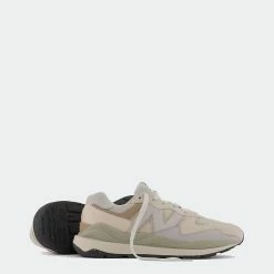 Men's New Balance 57/40 Shoes Moonbeam BEIGE -men‘s shop online Men s New Balance 57 40 Shoes Moonbeam M5740GRM 01