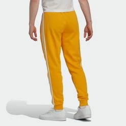 Men's Adidas Originals Adicolor Classics 3-Stripes Pants Collegiate Gold GOLD -men‘s shop online Men sadidasOriginalsAdicolorClassics3 StripesPantsCollegiateGoldHR7041 2