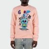 Men's TWO MILL TWENTY "Good Guy" Graphic Embroidered Sweatshirt Pink PINK 1 Men's TWO MILL TWENTY "Good Guy" Graphic Embroidered Sweatshirt Pink PINK -men‘s shop online TMF32202PNK G 01