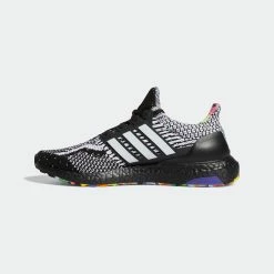 Adidas Sportswear Ultraboost 5.0 DNA Pride Shoes MULTI COLOR -men‘s shop online adidasSportswearUltraboost5.0DNAPrideShoesGY4424 5